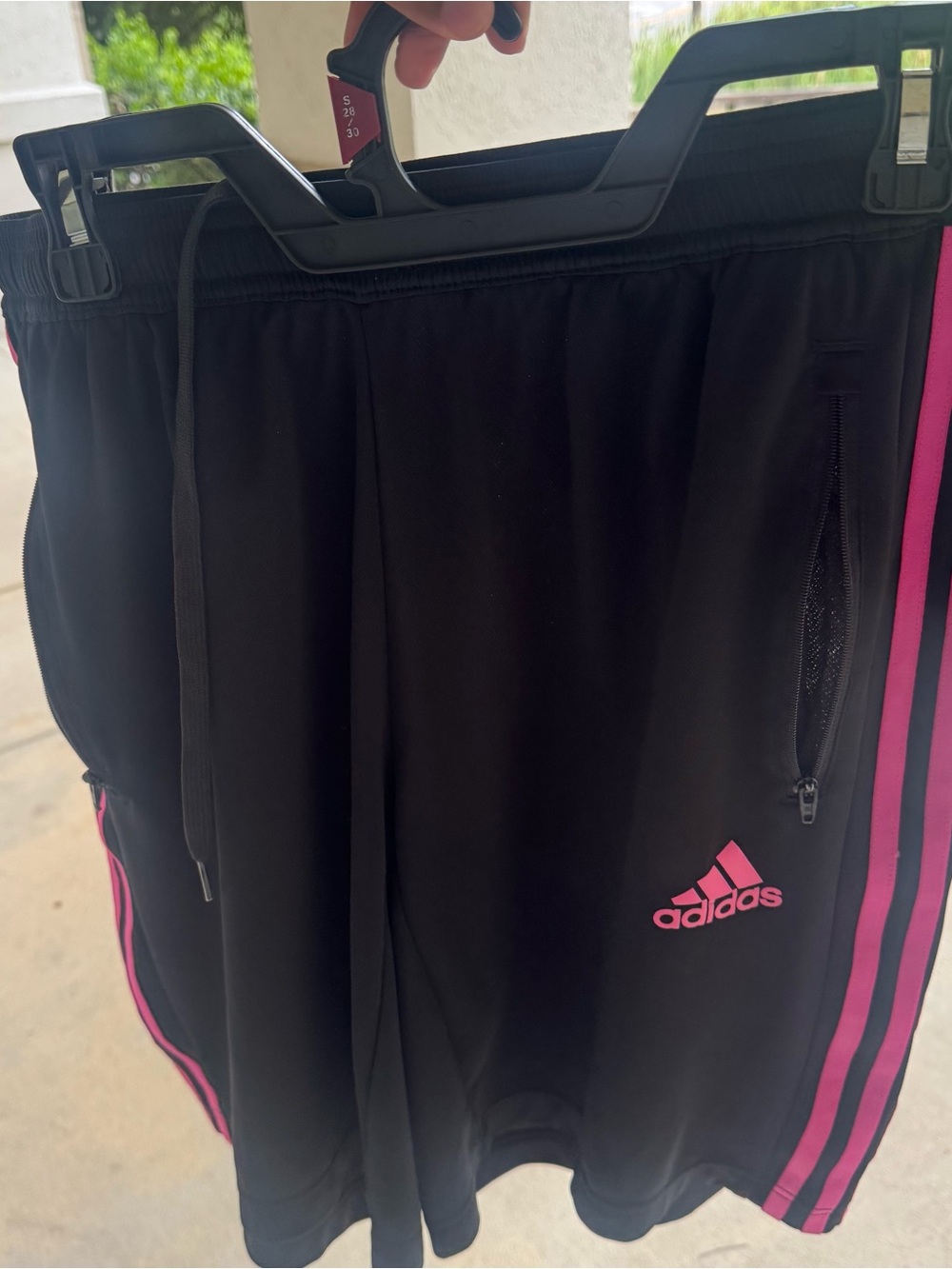 Adidas Black/Pink Aeroready Primeblue Basketball Athletic Shorts Size Medium